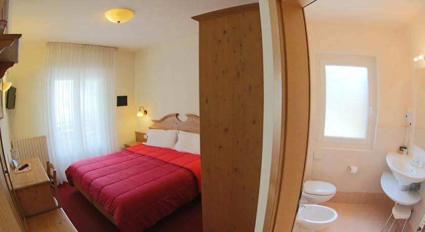 Liz Hotel & Apartments Предаццо Екстер'єр фото